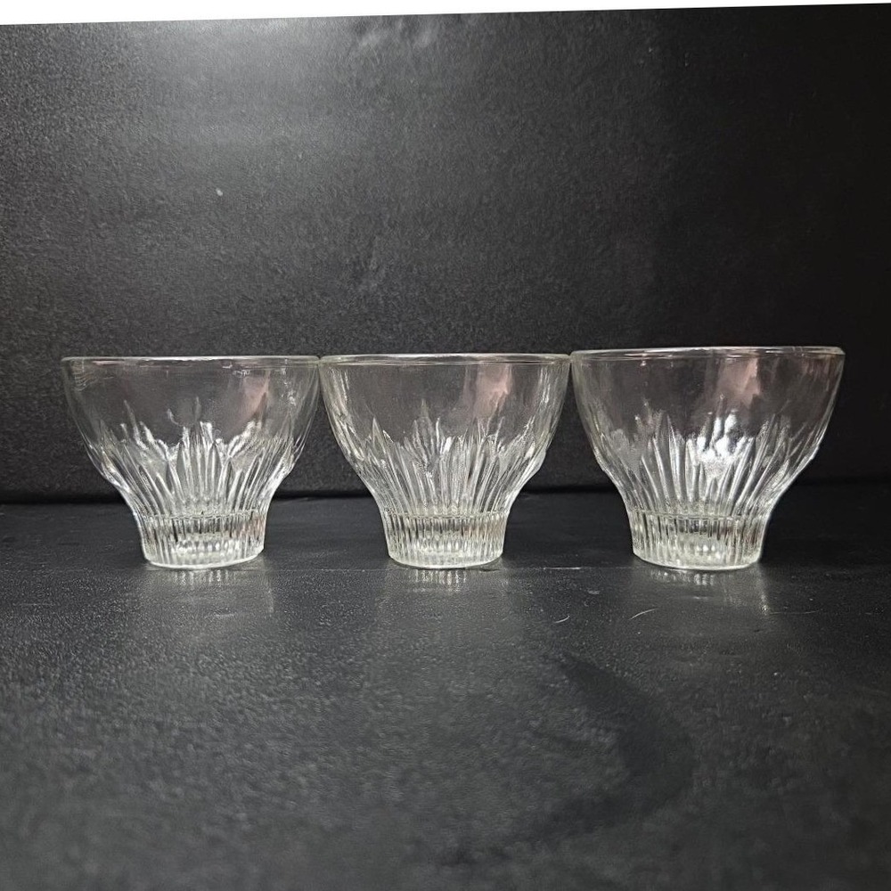 Indiana Glass Footed Cocktail Glasses, Set of 3, Vintage Ribbed Design Tumblers - Picture 6 of 11